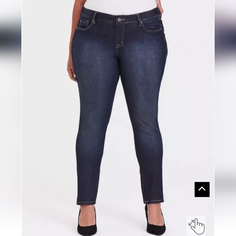 Torrid SHORT INSEAM Curvy Super Stretch High-Rise Jean